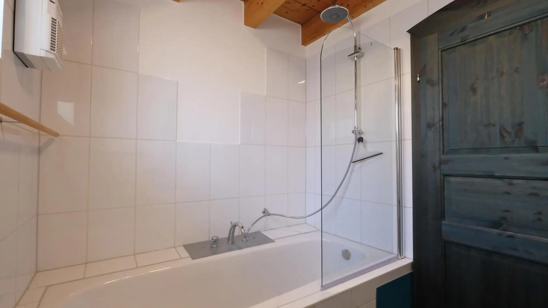 Ferienwohnung In Charmantem Fachwerkhaus Altrip